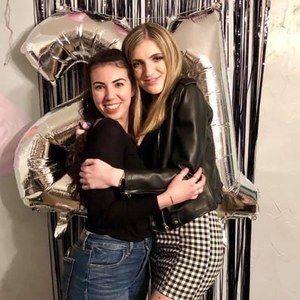 Meet your Posher, Elizabeth